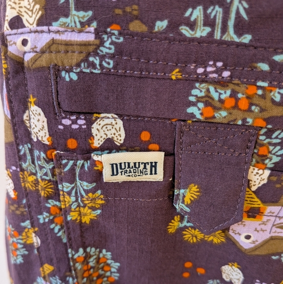 Duluth Trading Co Heirloom Gardening Overalls Fall Orchard Chicken Print Large - Picture 3 of 11